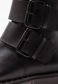 Kennel + Schmenger Botines camperos - black