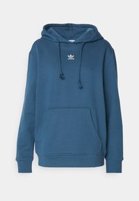 Nevybráno, arctic night