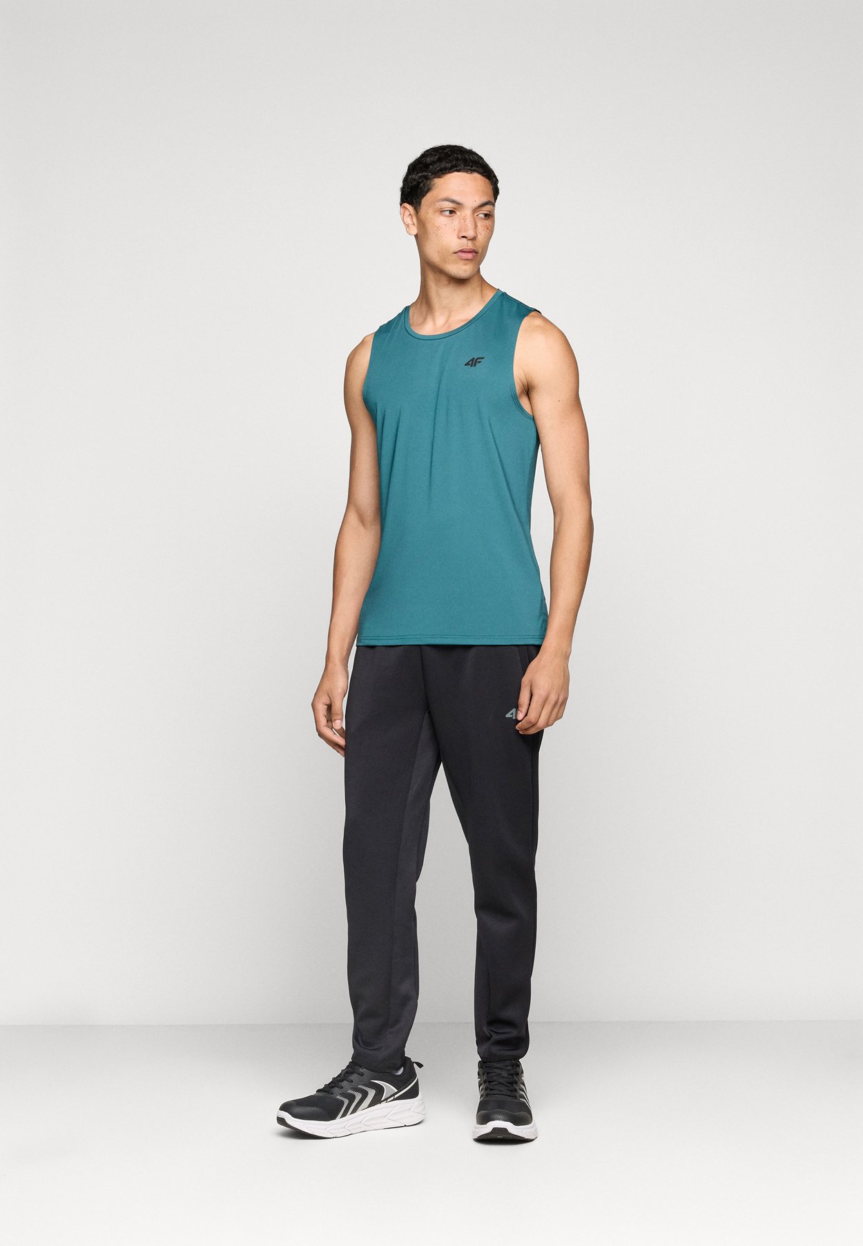 SLEEVELESS FNK