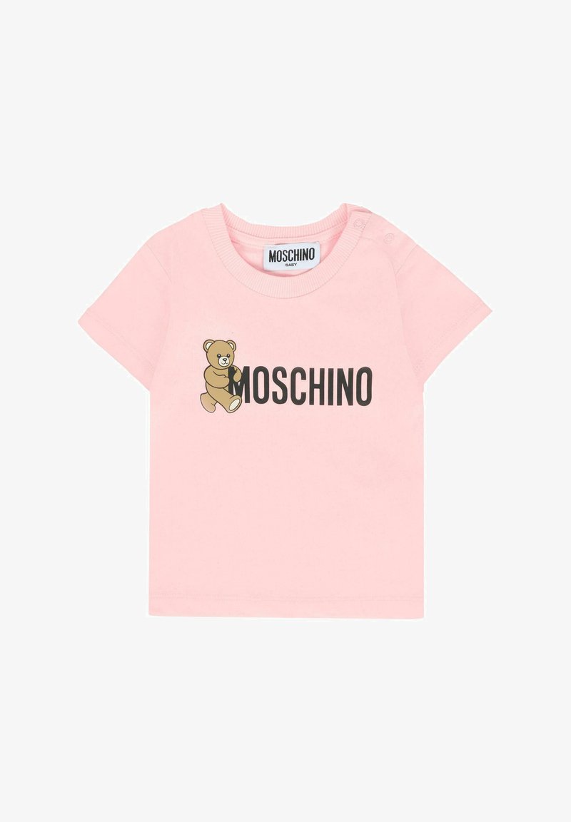 T-shirt corta a maniche corte rosa baby con un orsetto cartoon e la scritta "MOSCHINO" stampata in nero sul petto.
