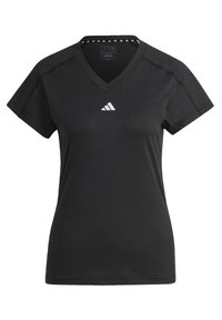 Camiseta deportiva negra con cuello en V, mangas cortas, hecha de un tejido suave. Presenta el logotipo blanco de Adidas en el pecho y acentos triangulares en el interior del cuello.