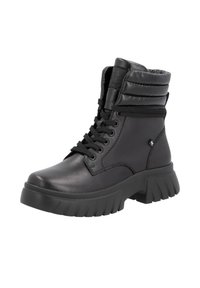 Botas de tobillo negras con un cuerpo de cuero liso, collar acolchado y suela de goma gruesa, con cordones en la parte delantera y detalle del logotipo en el lateral.