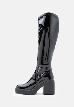 Aukštakulniai batai - black