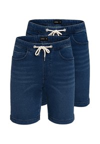 Pantalones cortos de mezclilla en azul oscuro con cintura elástica, cordón ajustable y dos bolsillos laterales. Textura suave con detalles de costura simples.