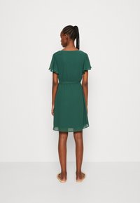VILA VIMICADA V NECK SHORT DRESS - Robe de soirée - pineneedle