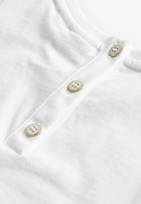 Baker by Ted Baker Trükipildiga T-särk - white