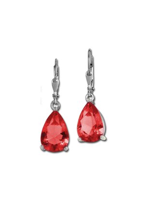 Rote Tropfenohrringe mit facettierten Edelsteinen, gefasst in einem silberfarbenen Metall. Das Design verfügt über einen Klappverschluss und eine polierte Oberfläche.