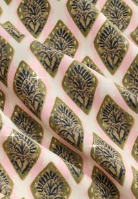 Non selezionato, khaki green cream foil woodblock