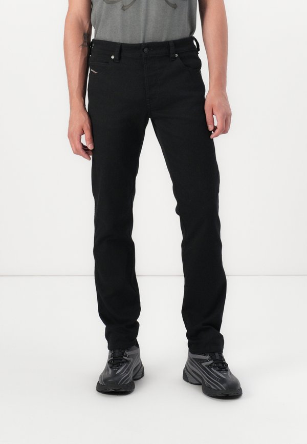 Straight leg jeans - 02