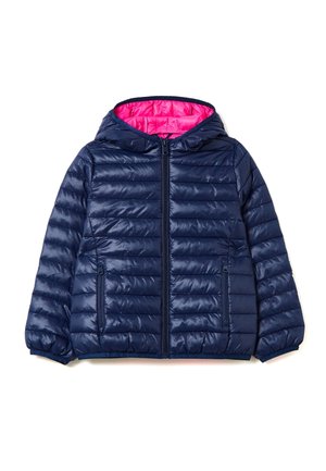 Doudoune marine avec capuche, dotée d'une doublure intérieure rose, d'une fermeture éclair, de poignets élastiques et de deux poches latérales.