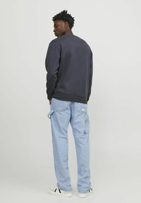 Jack & Jones JORVESTERBRO CREW NECK - Felpa - asphalt