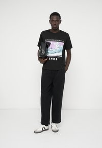 Jack & Jones JPSTEVAN BLAINE JOGGER - Baggy jeans - black