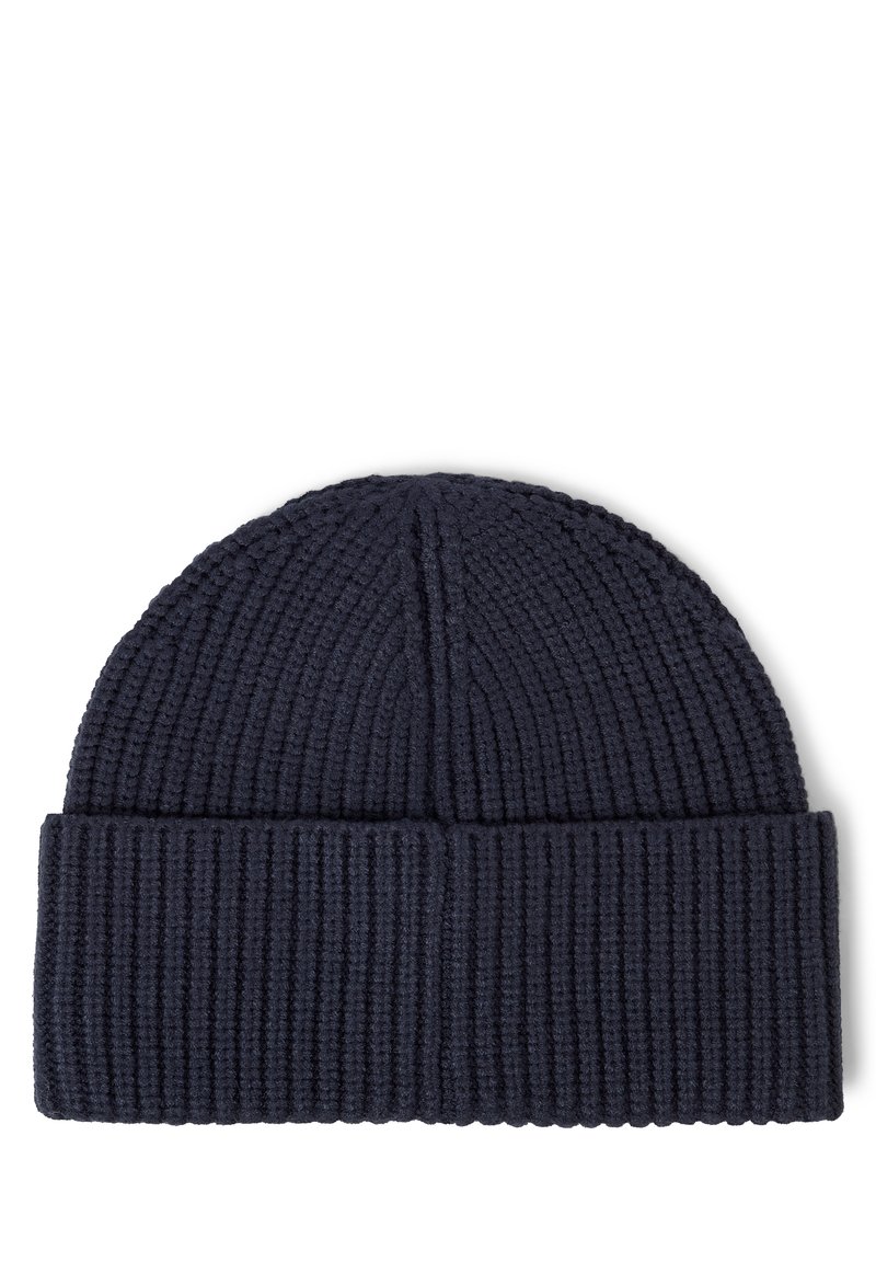 Granatowa dziana czapka beanie z prążkowanym wzorem i podwiniętym ściągaczem, o bezszwowej konstrukcji i miękkim materiale dla dodatkowego ciepła.