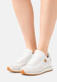 Scotch & Soda INEZ - Trainers - off white