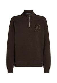 Hnedý zipsový sveter s textúrovaným povrchom, má vysoký golier a malé vyšívané logo na hrudníku. Štruktúrované manžety a spodný lem.