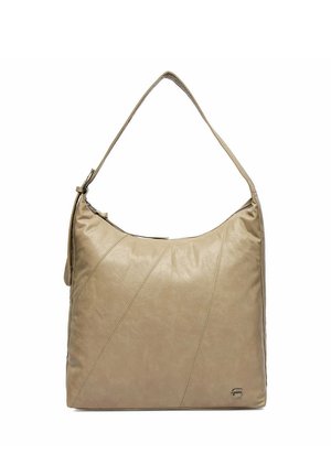 Bolso de hombro de cuero beige con correa ancha, detalles de costura diagonal y un pequeño logotipo metálico en la esquina inferior derecha.