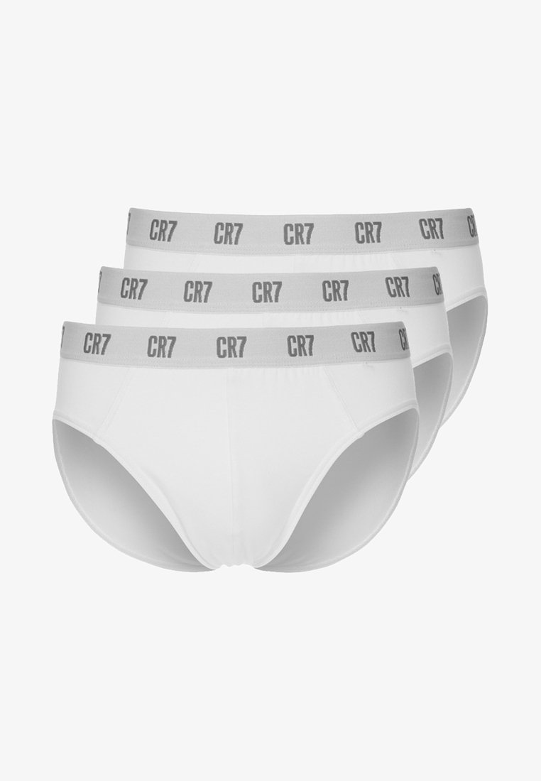 Trois slips blancs avec une ceinture élastique grise portant l'inscription "CR7" en motif répétitif. Fabriqués en tissu doux et lisse, avec une coupe classique.