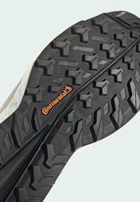 Adidas Terrex Trekingové boty - black