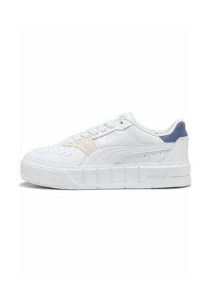 - Sneakersy niskie