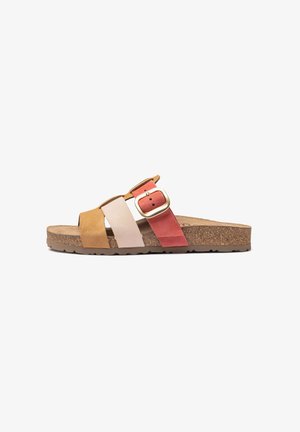Bruine kurken zool slip-on sandaal met drie brede banden in tan, roze en roestkleur met een gouden metalen gesp details.