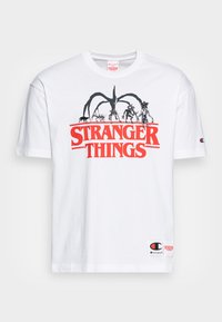 Champion Rochester CREWNECK STRANGER THINGS UNISEX - Triko s potiskem - white