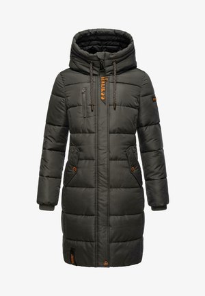 Pitkä, huppuinen toppatakki tummanharmaana, jossa on kangastikkaus, kaksi etutaskua nappikiinnityksellä ja oranssit logoväritykset.