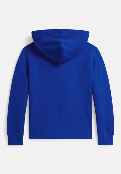 Blå hettegenser med hette, lange ermer, glatt tekstur og ribbestrikkede mansjetter og kant nederst. Hetten er formsydd for god passform.