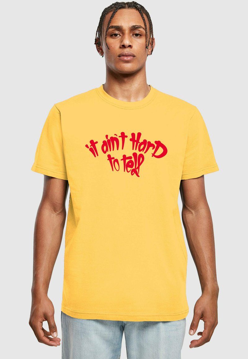 Mister Tee AIN'T HARD TO TELL - Triko s potiskem - taxi yellow