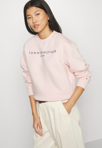 Tommy Hilfiger LOGO - Sportinis megztinis - whimsy pink