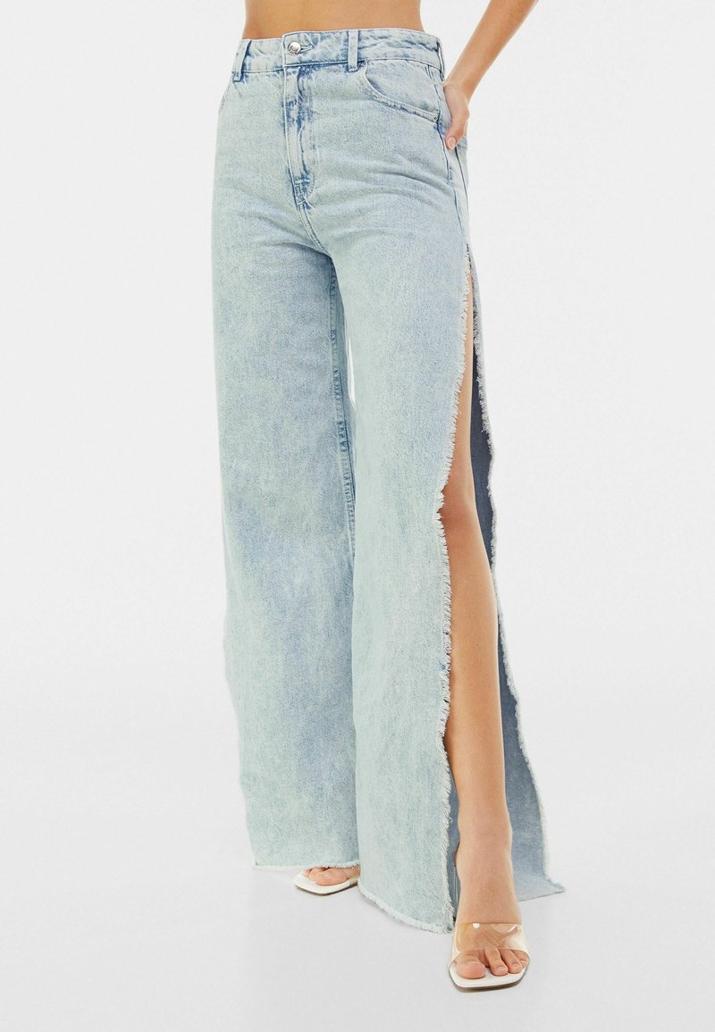 Bershka Flared-farkut - light blue