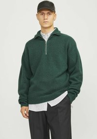 Jack & Jones JOROLLIE HALF ZIP - Strickpullover - sea moss