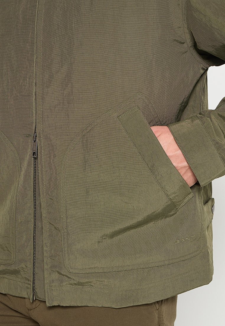 Leichte Jacke