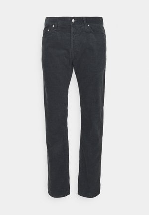 Pantalon en velours côtelé gris foncé, coupe droite, fermeture par bouton et zip, passants ceinture, poches avant et arrière.