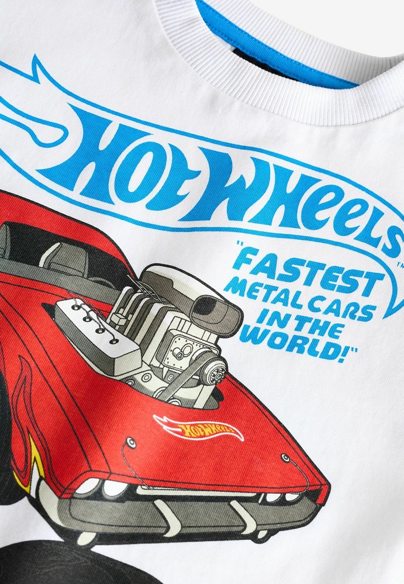 Ecco La Macchina Che Ci Permette Di Dire Addio Al Ferro Da Stiro - Foto 3