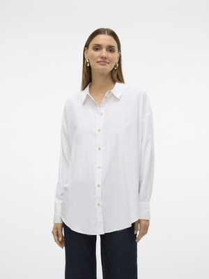Vero Moda NORA LS OVERSIZE WVN NOOS - Užsagstoma palaidinė - bright white