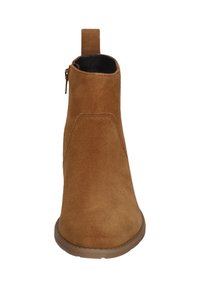 Braune Wildleder-Stiefelette mit runder Zehenform, seitlichem Reißverschluss, kleinem Absatz und Zugschlaufe an der Rückseite. Glatte Textur und klares Design.