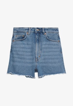 Lichtblauwe denim shorts met een versleten zoom, voorzien van een knoopsluiting, vijf zakken en subtiele stiksels.