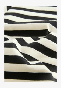 Unausgewählt, black ecru stripe