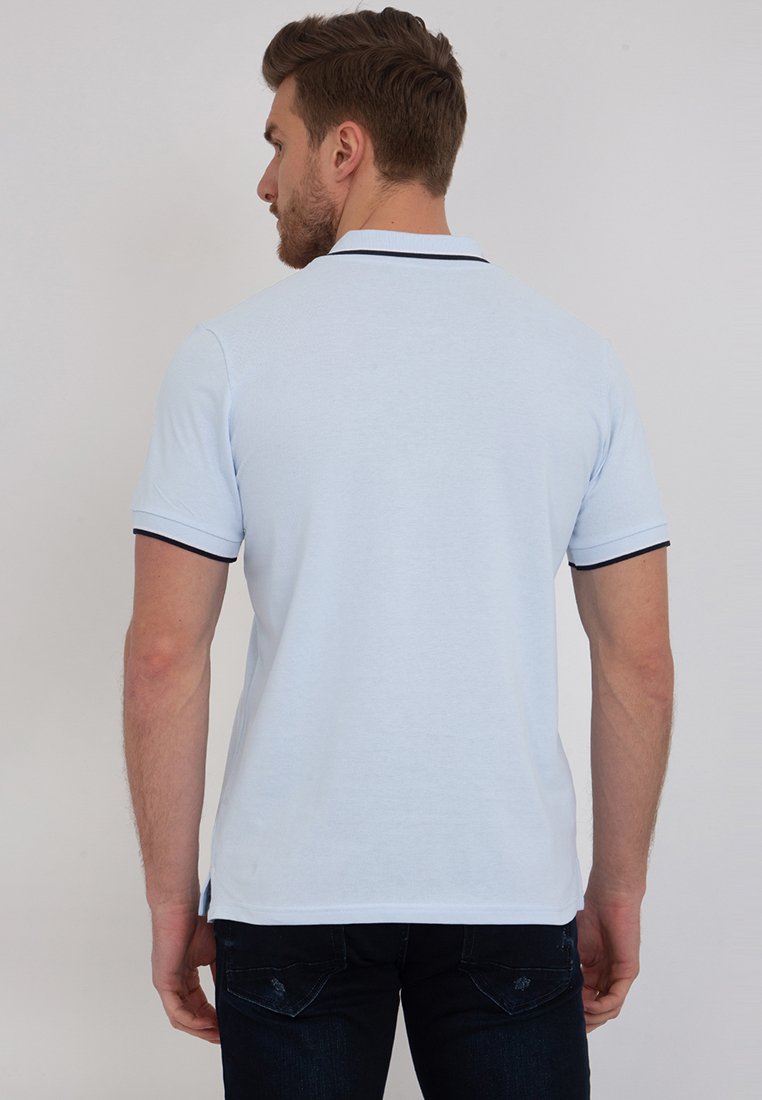 Herren T-Shirts basic | Sir Raymond Tailor MARCUS Poloshirt baby blue/hellblau - FX82284 Herren T-Shirts basic | Sir Raymond Tailor MARCUS Poloshirt baby blue/hellblau - FX82284