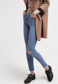 Miss Selfridge Džíny Slim Fit - blue