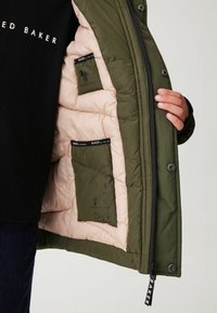 Baker by Ted Baker SHOWER RESISTANT REGULAR FIT - Vinterkappa /-rock - khaki green