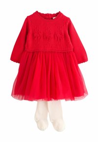 Rode jurk met lange mouwen, gebreide lijfje met strikken, gelaagde tule rok, en witte maillot inbegrepen. Gladde textuur, levendige kleur.