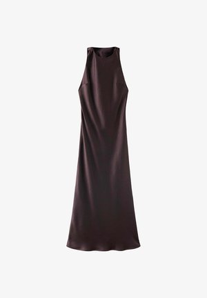 Robe midi sans manches en satin marron foncé, col haut et silhouette trapèze, présentée à plat sur fond blanc.
