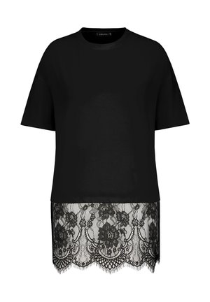 Schwarzes kurzärmeliges Top mit geradem Schnitt, mit einem floralen Spitzenbesatz, der vom Saum ausgeht.