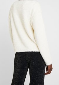 someday. Svetr - off-white