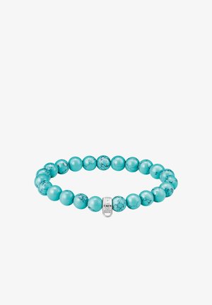 Türkisfarbener Perlenarmband mit glatten, runden Perlen, die schwarze Aderungen aufweisen, und einem silbernen Akzentstück in der Mitte.