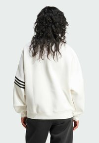 adidas Originals NEUCLASSICS OVERSIZED MOCK NECK - Sweater - cloud white