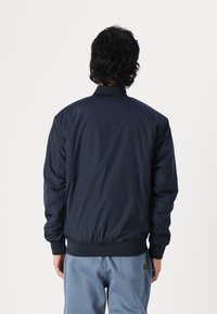 Thumbnail Image 4
