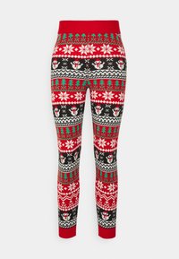 Leggings com padrão vermelho e preto, apresentando desenhos de boneco de neve, flocos de neve e árvores. Cintura e punhos canelados com uma textura suave.