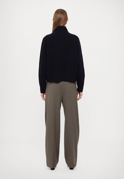 Filippa K BUTTONED COLLAR  - Jersey de punto - navy